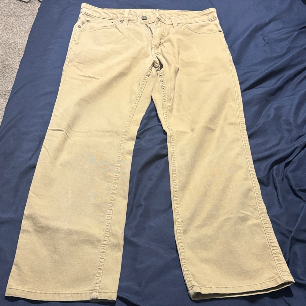 Magellan Outdoors Men's Khaki Chinos